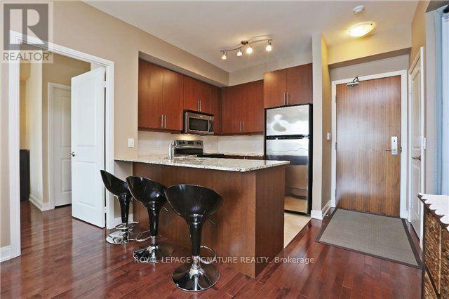 403 - 88 Broadway Avenue, Toronto, Ontario  M4P 0A5 - Photo 8 - C12438814