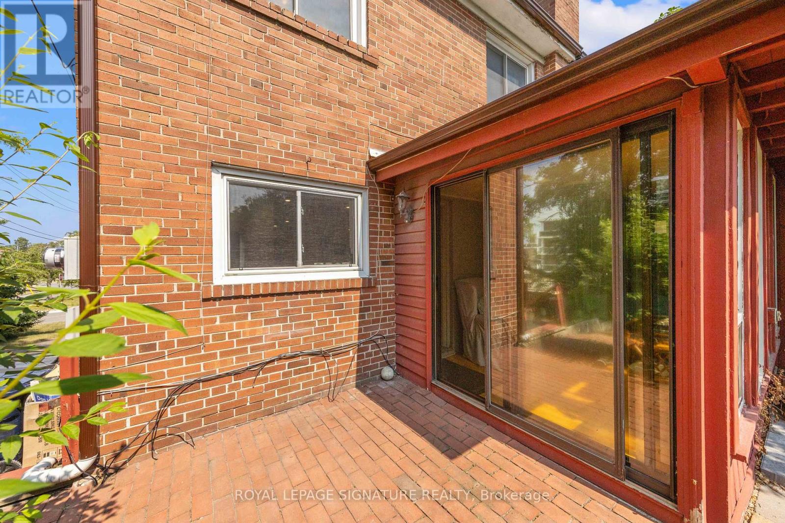 2 Guytoi Court, Toronto, Ontario  M3C 1Y2 - Photo 37 - C12438817