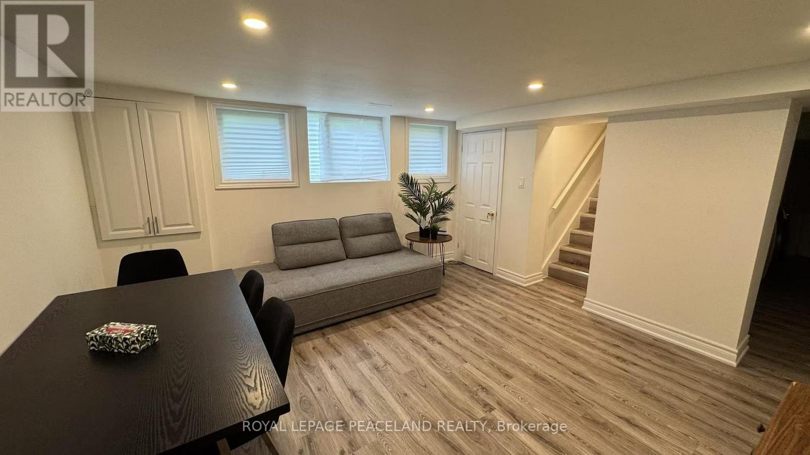 Lower - 60 Paperbirch Drive, Toronto, Ontario  M3C 2E7 - Photo 6 - C12438855