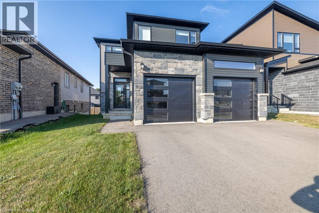 538 Fairway Road, Woodstock, Ontario  N4T 0E1 - Photo 1 - 40772580