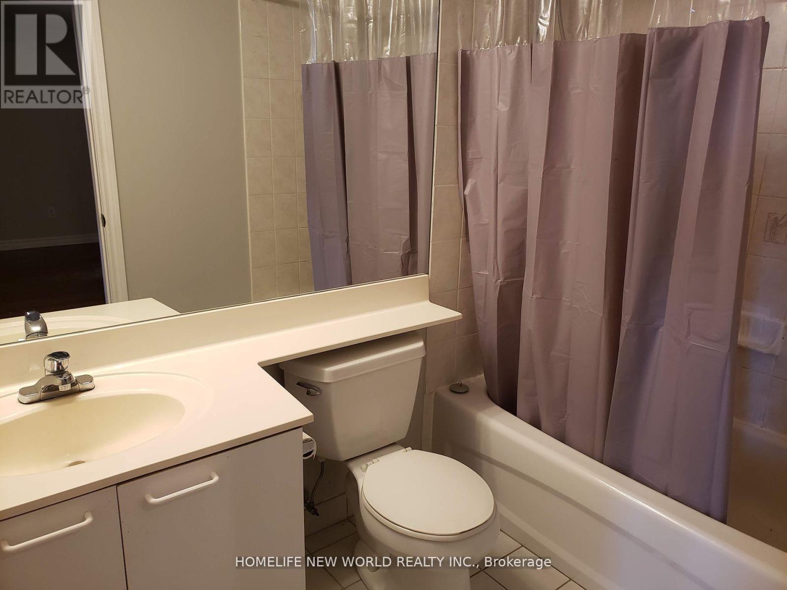 301 - 130 Pond Drive, Markham, Ontario  L3T 7W5 - Photo 13 - N12438821