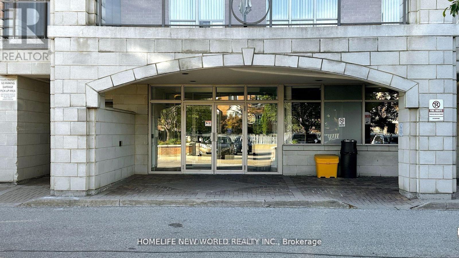 301 - 130 Pond Drive, Markham, Ontario  L3T 7W5 - Photo 2 - N12438821
