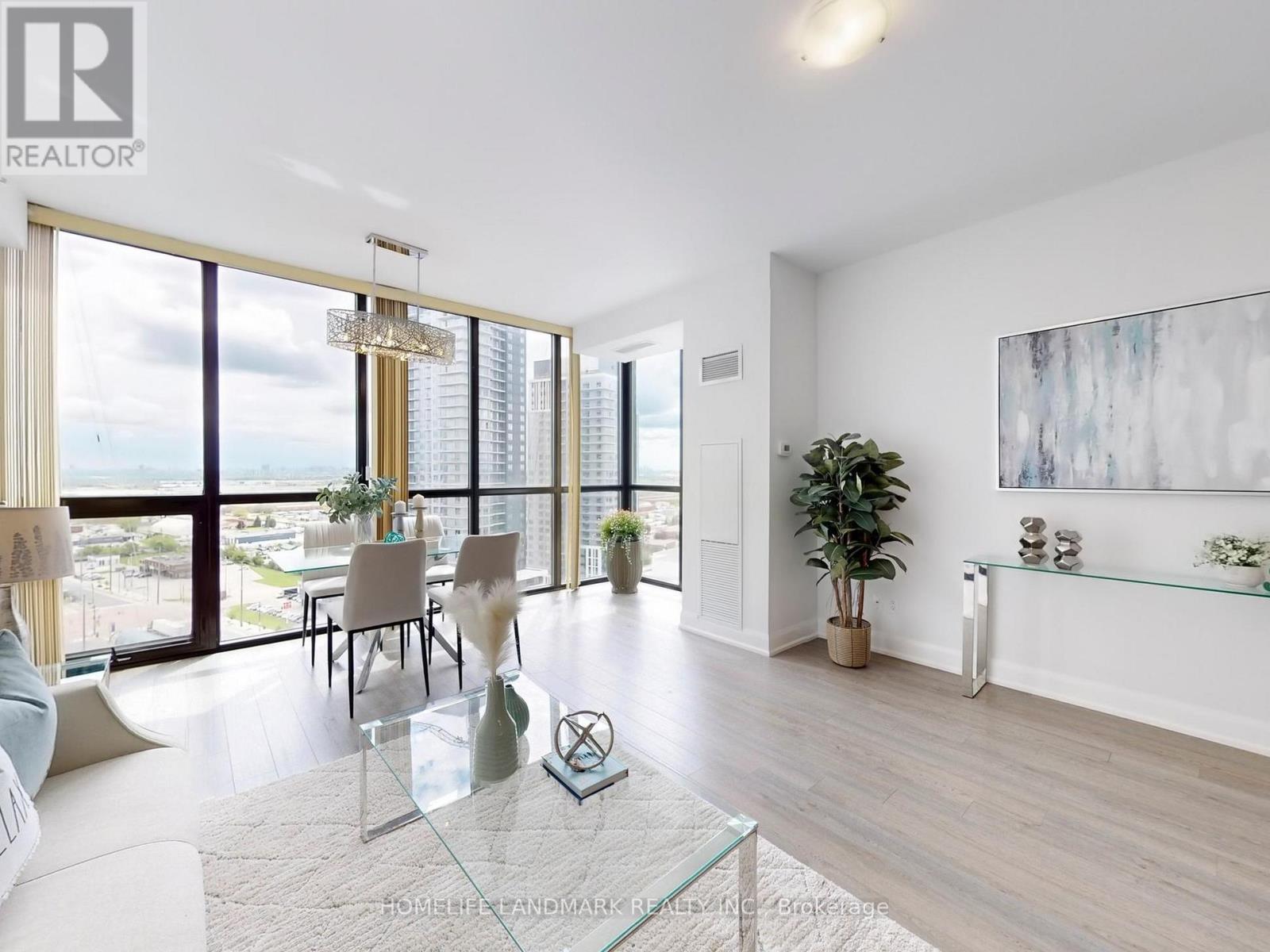 1802 - 2910 Highway 7 Rd Road, Vaughan, Ontario  L4K 0G3 - Photo 4 - N12438848