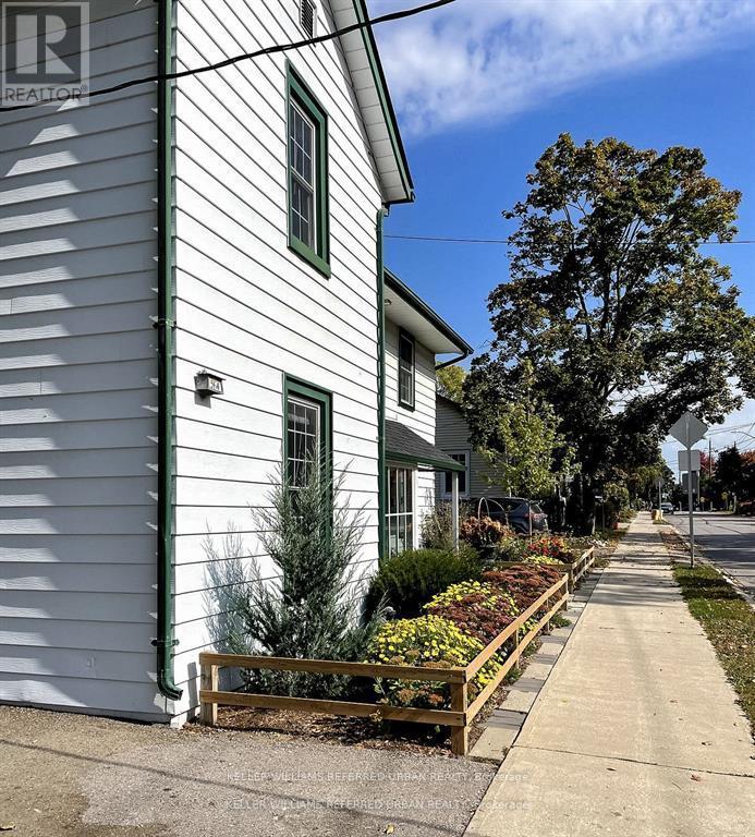 A - 54 Centre Street, Aurora, Ontario  L4G 1J8 - Photo 25 - N12438852