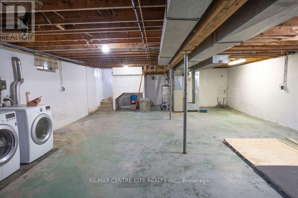 5604 Dundas Street, Thames Centre, Ontario  N0L 1G4 - Photo 25 - X12403933