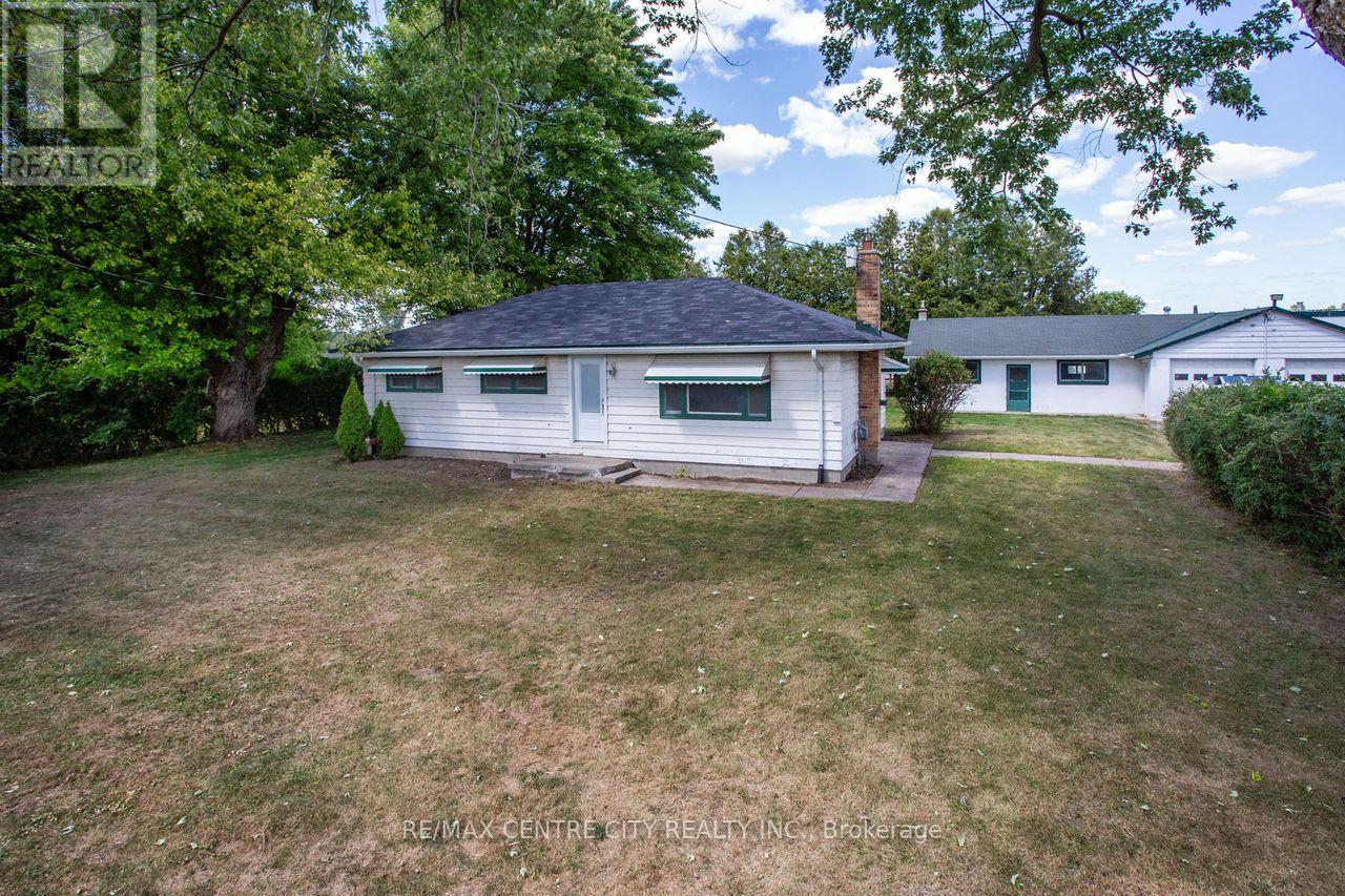 5604 DUNDAS STREET, Thames Centre, Ontario