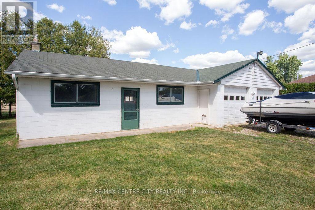 5604 Dundas Street, Thames Centre, Ontario  N0L 1G4 - Photo 27 - X12403933