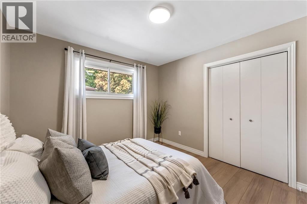 323 Hixon Road, Hamilton, Ontario  L8K 2C8 - Photo 16 - 40775529