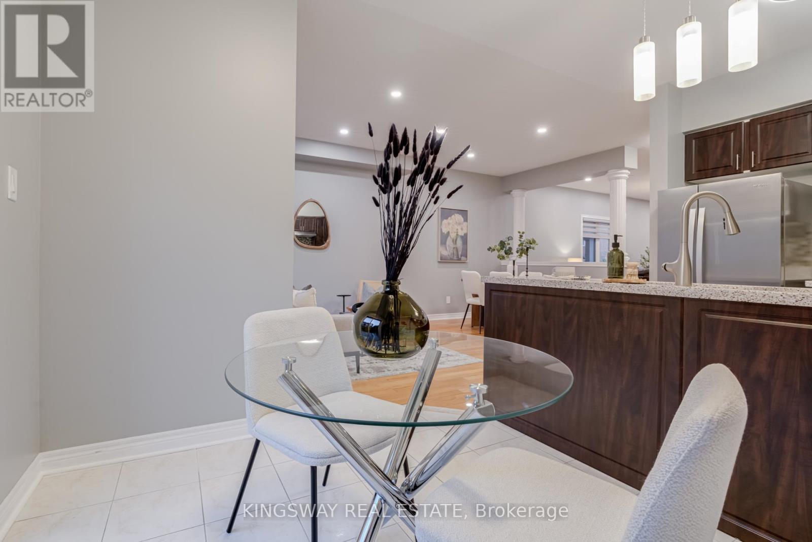 3475 Bala Drive, Mississauga, Ontario  L5M 0G6 - Photo 13 - W12438808