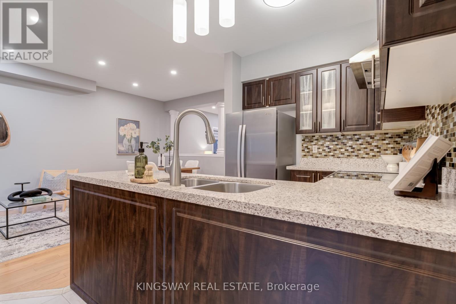 3475 Bala Drive, Mississauga, Ontario  L5M 0G6 - Photo 14 - W12438808