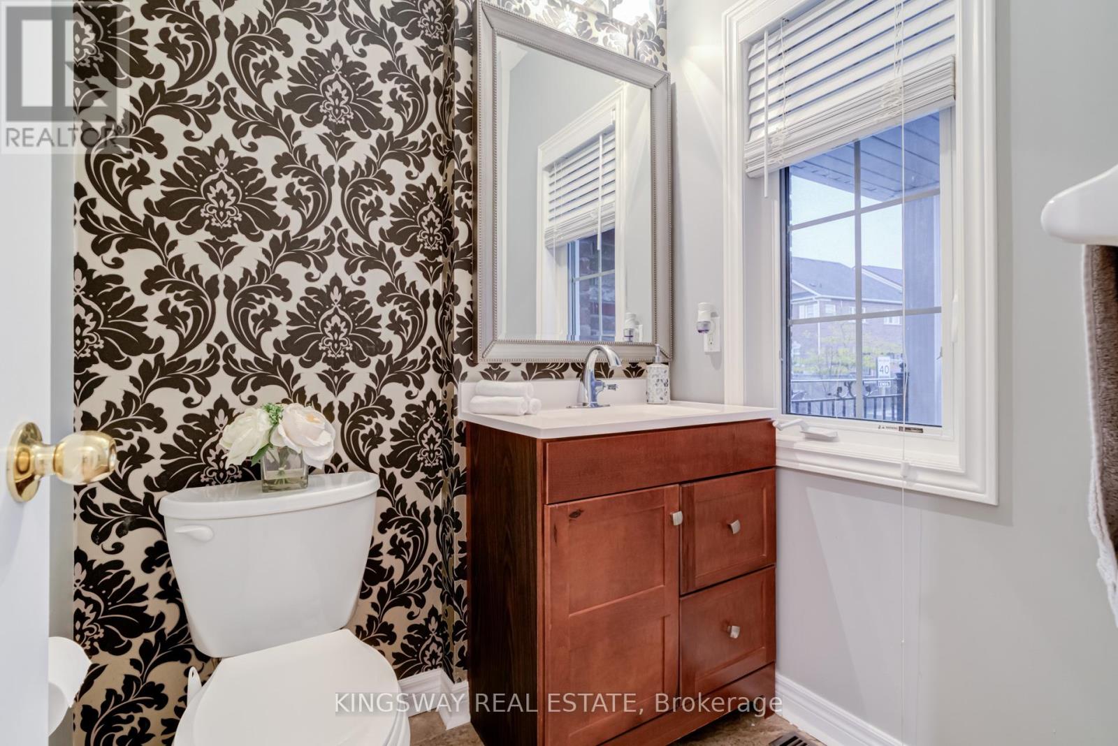 3475 Bala Drive, Mississauga, Ontario  L5M 0G6 - Photo 20 - W12438808