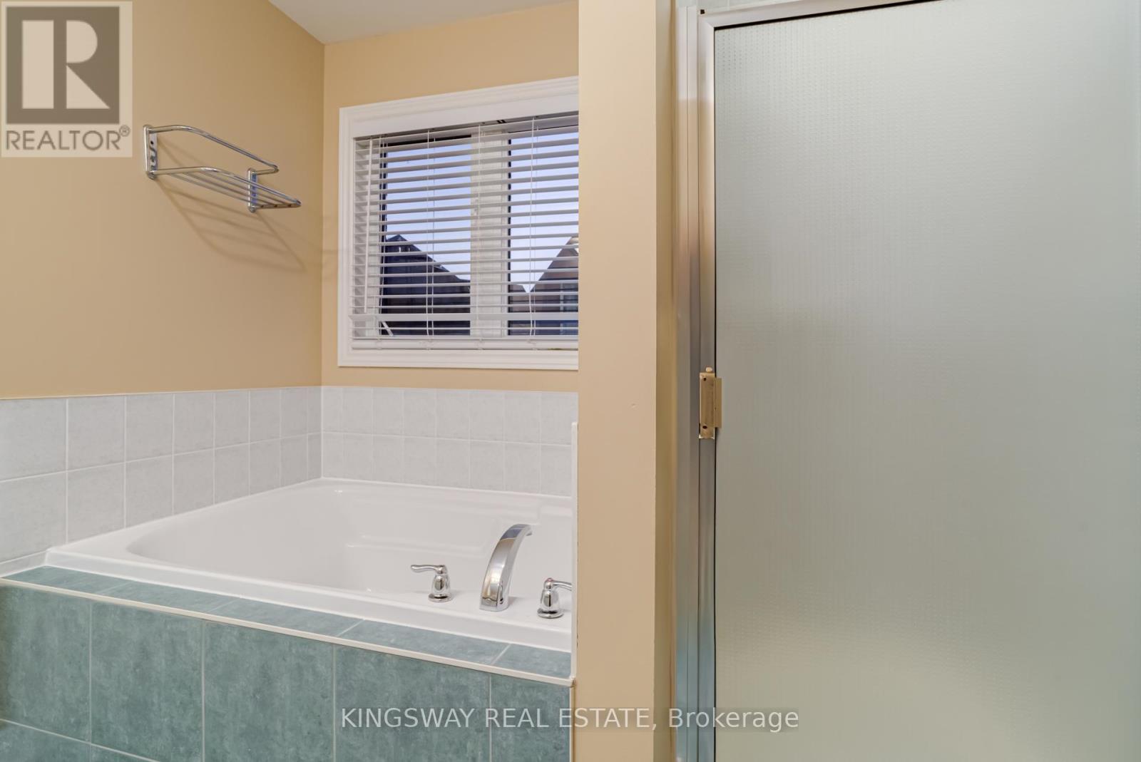 3475 Bala Drive, Mississauga, Ontario  L5M 0G6 - Photo 25 - W12438808