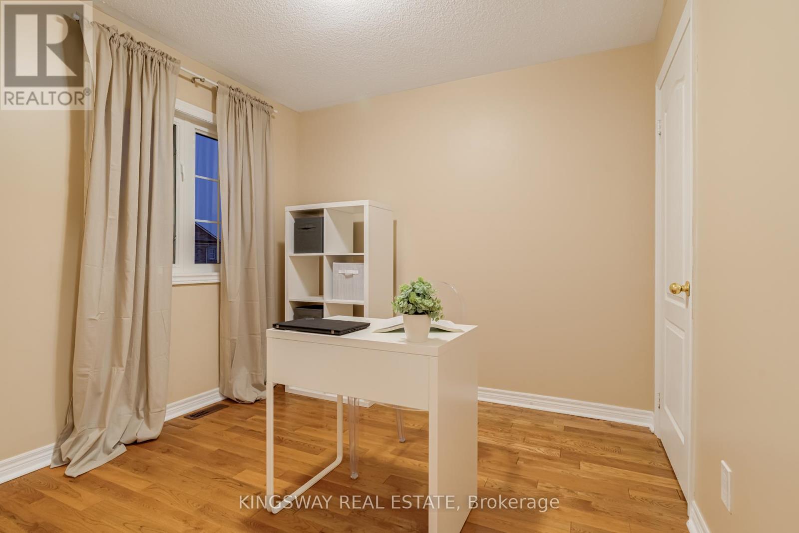 3475 Bala Drive, Mississauga, Ontario  L5M 0G6 - Photo 31 - W12438808