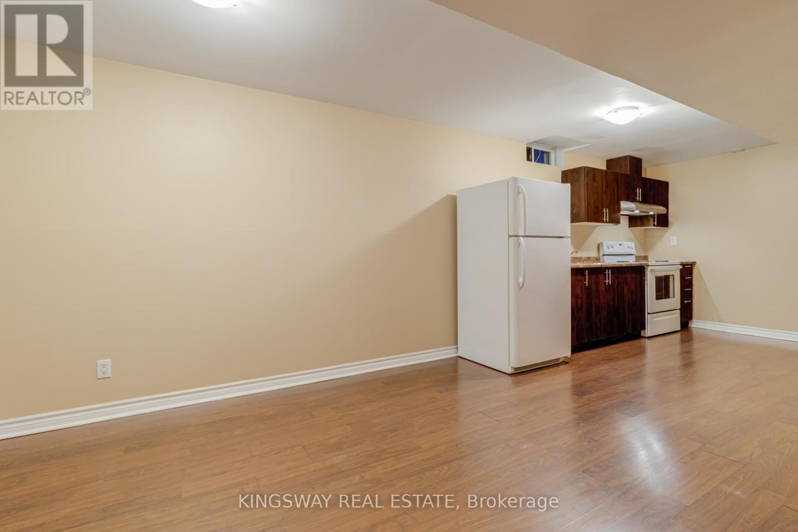 3475 Bala Drive, Mississauga, Ontario  L5M 0G6 - Photo 35 - W12438808