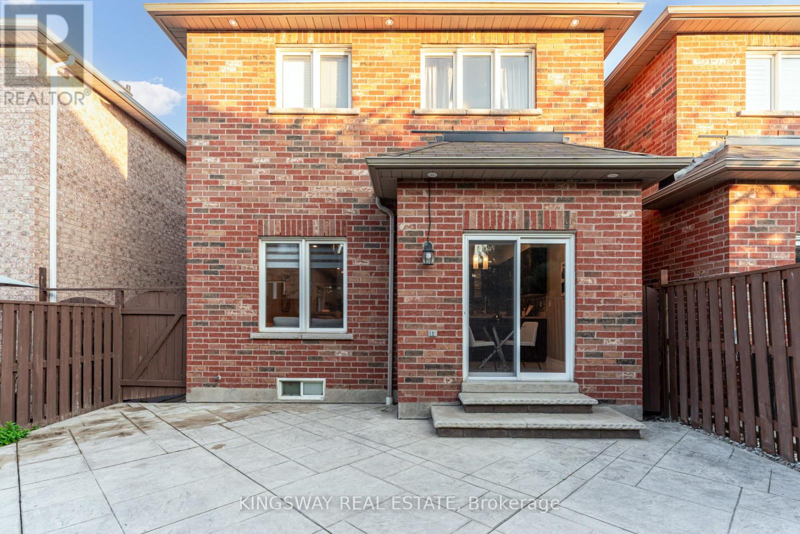3475 Bala Drive, Mississauga, Ontario  L5M 0G6 - Photo 46 - W12438808