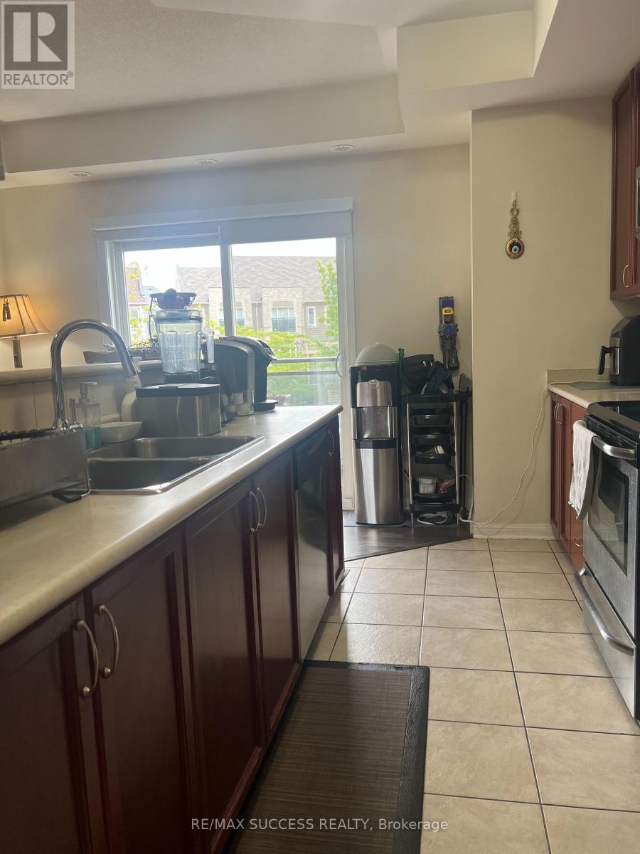 211 - 5705 Long Valley Road N, Mississauga, Ontario  L5M 0M3 - Photo 18 - W12438836