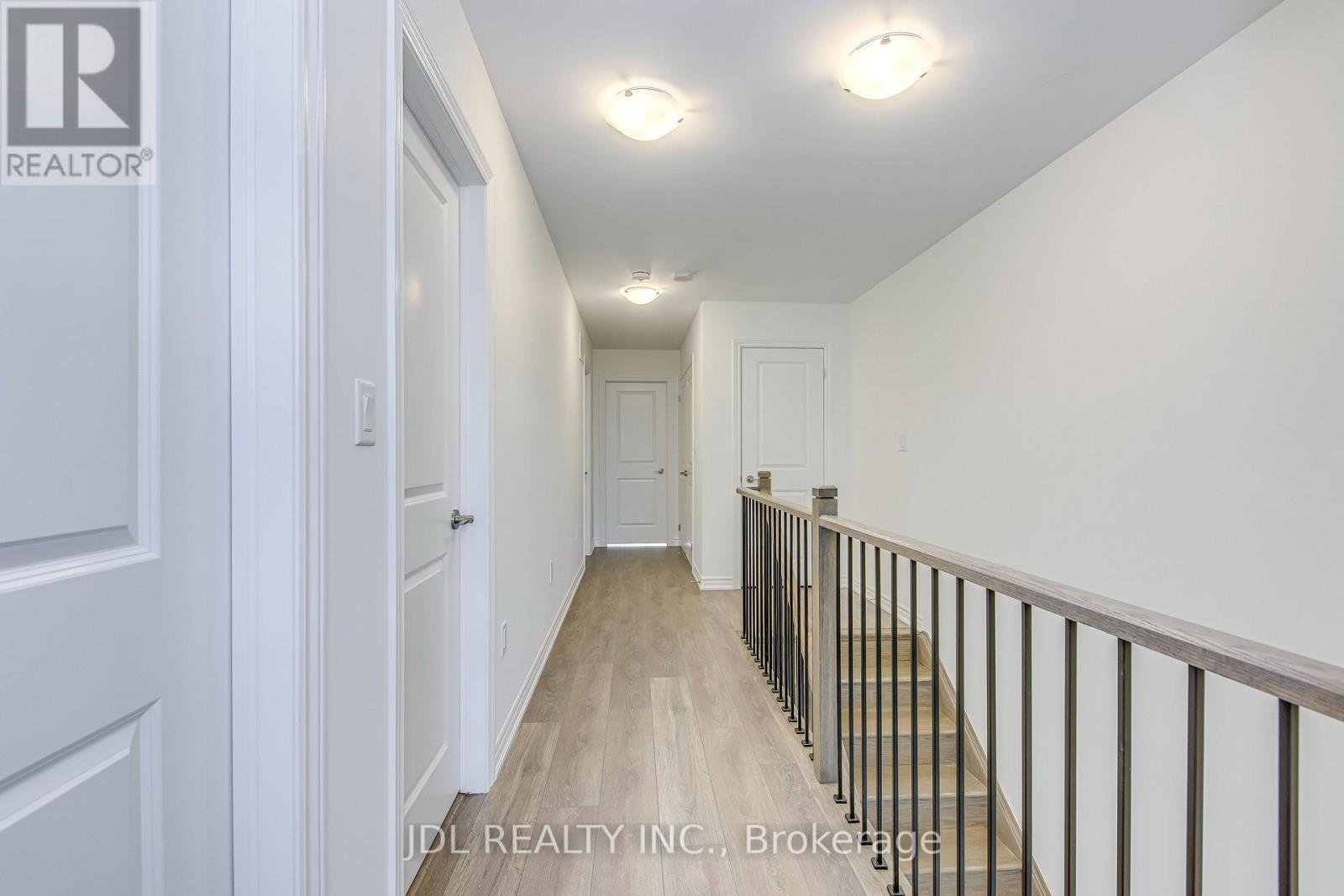 3036 Robert Lamb Boulevard, Oakville, Ontario  L6H 7H5 - Photo 13 - W12438850