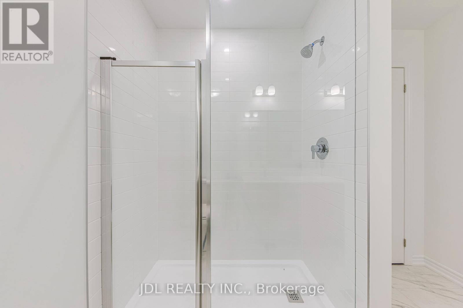 3036 Robert Lamb Boulevard, Oakville, Ontario  L6H 7H5 - Photo 23 - W12438850