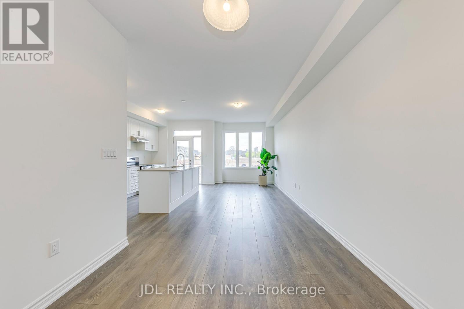 3036 Robert Lamb Boulevard, Oakville, Ontario  L6H 7H5 - Photo 3 - W12438850