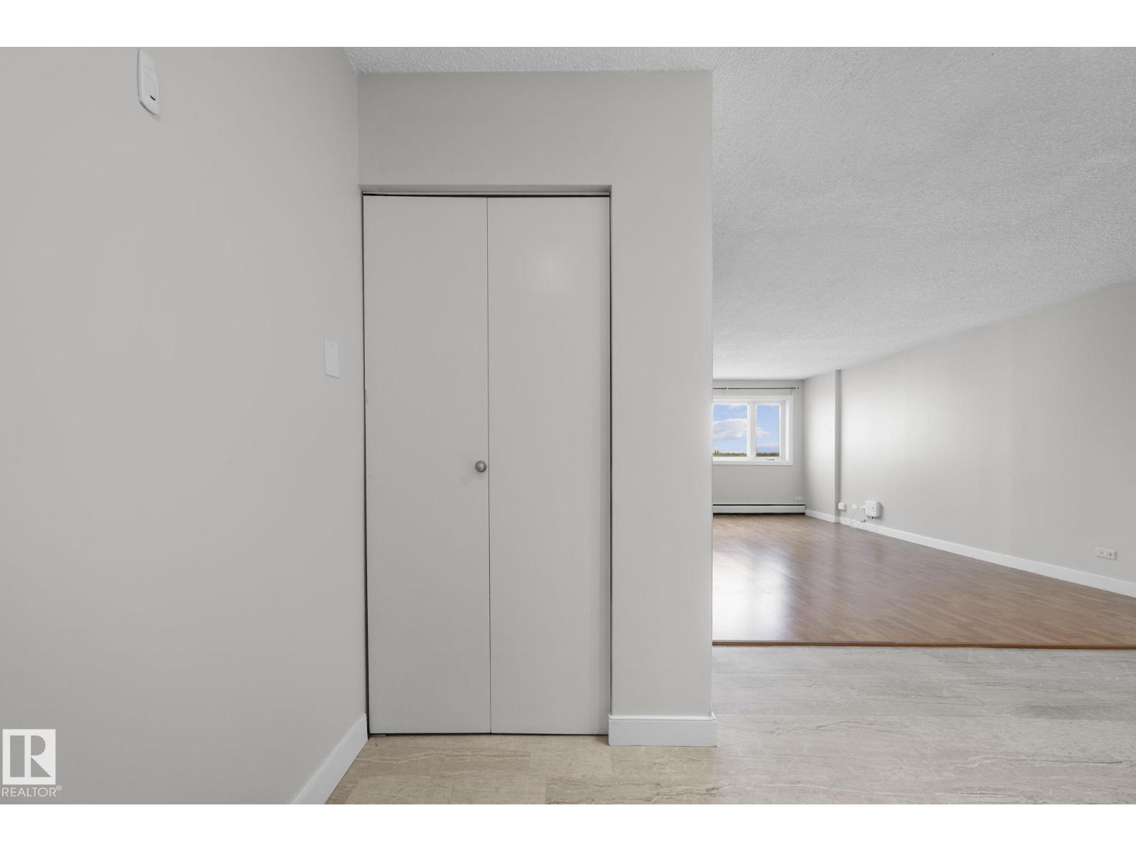 #806 9710 105 St Nw, Edmonton, Alberta  T5K 1A4 - Photo 6 - E4454518