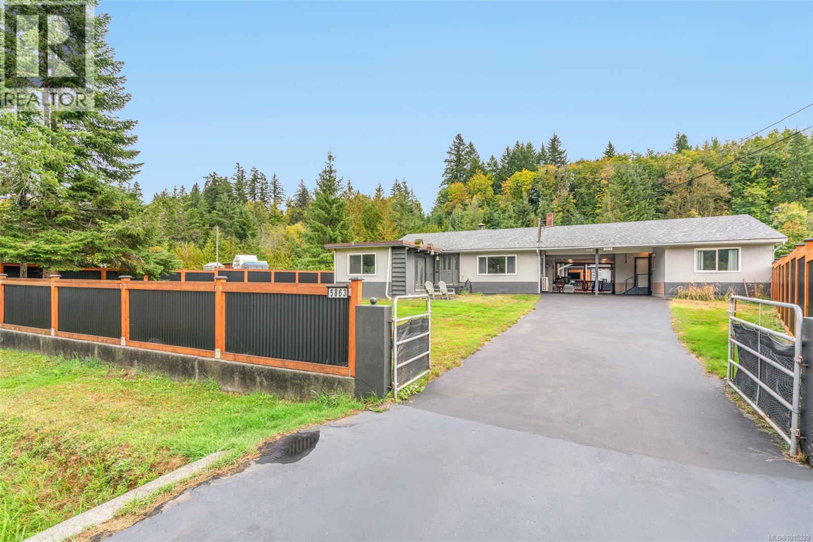 5863 Grandview Rd, Port Alberni, British Columbia  V9Y 8W1 - Photo 1 - 1015229