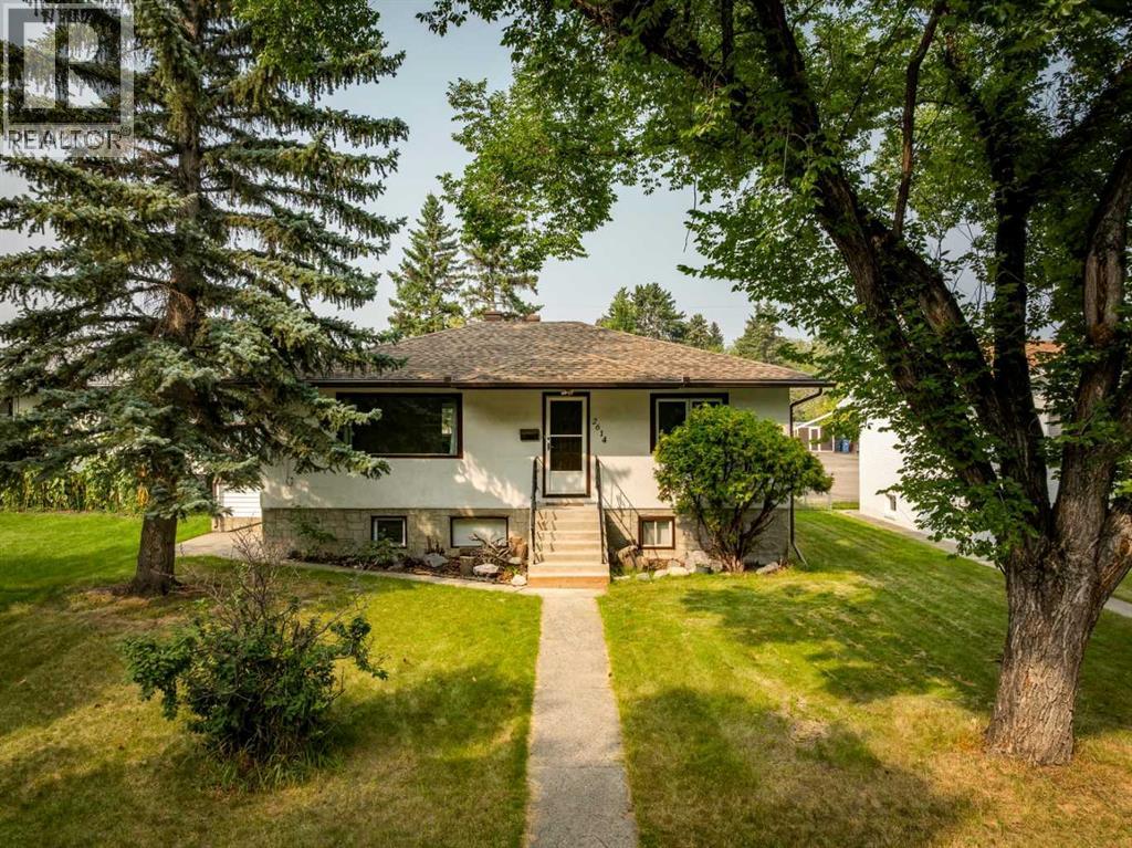 2614 1 Avenue Nw, Calgary, Alberta  T2N 0C4 - Photo 3 - A2254490