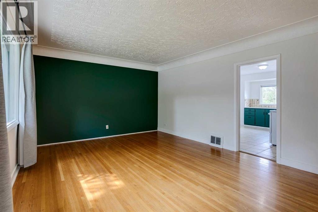 2614 1 Avenue Nw, Calgary, Alberta  T2N 0C4 - Photo 6 - A2254490