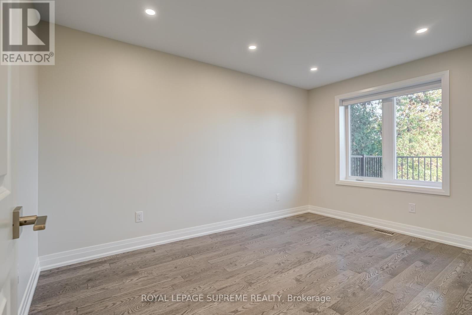 83 Clairton Crescent, Toronto, Ontario  M6N 2M7 - Photo 22 - W12433162
