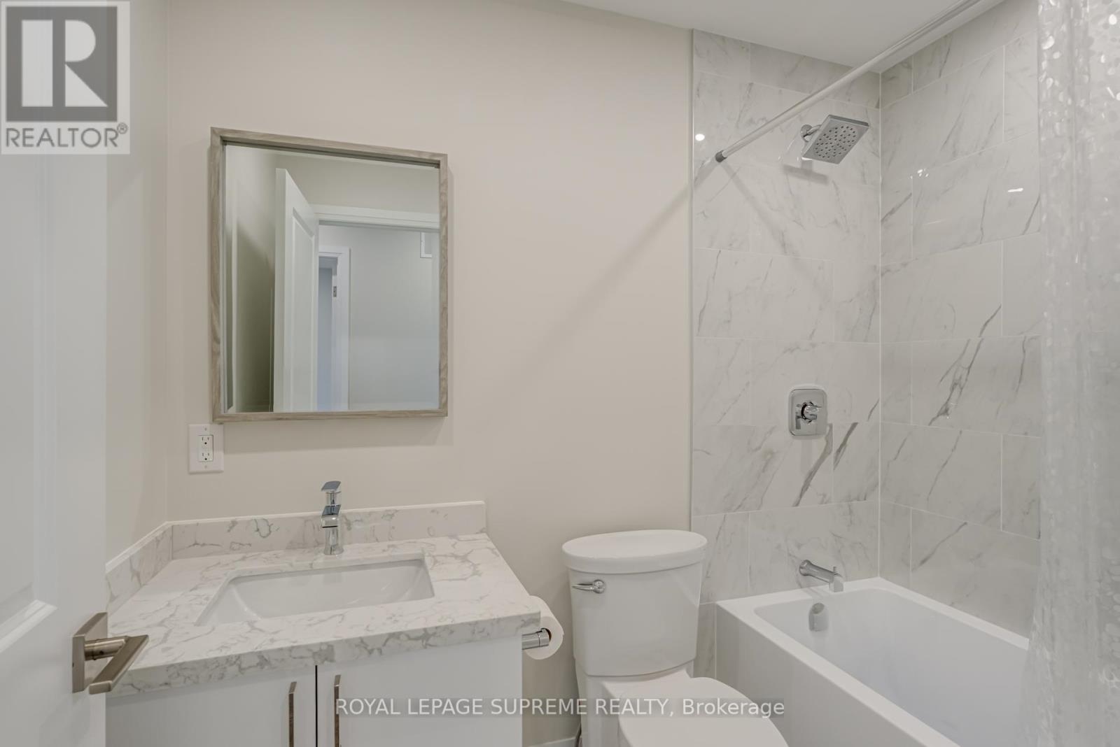 83 Clairton Crescent, Toronto, Ontario  M6N 2M7 - Photo 29 - W12433162