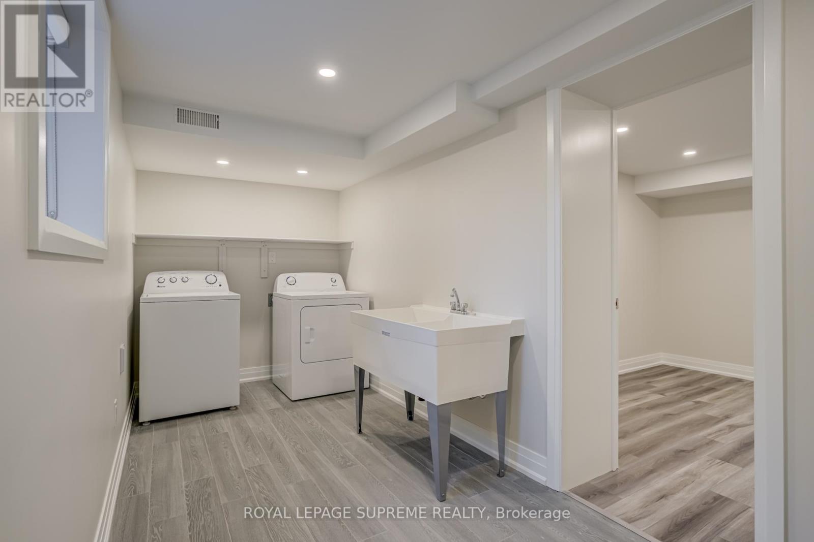 83 Clairton Crescent, Toronto, Ontario  M6N 2M7 - Photo 37 - W12433162