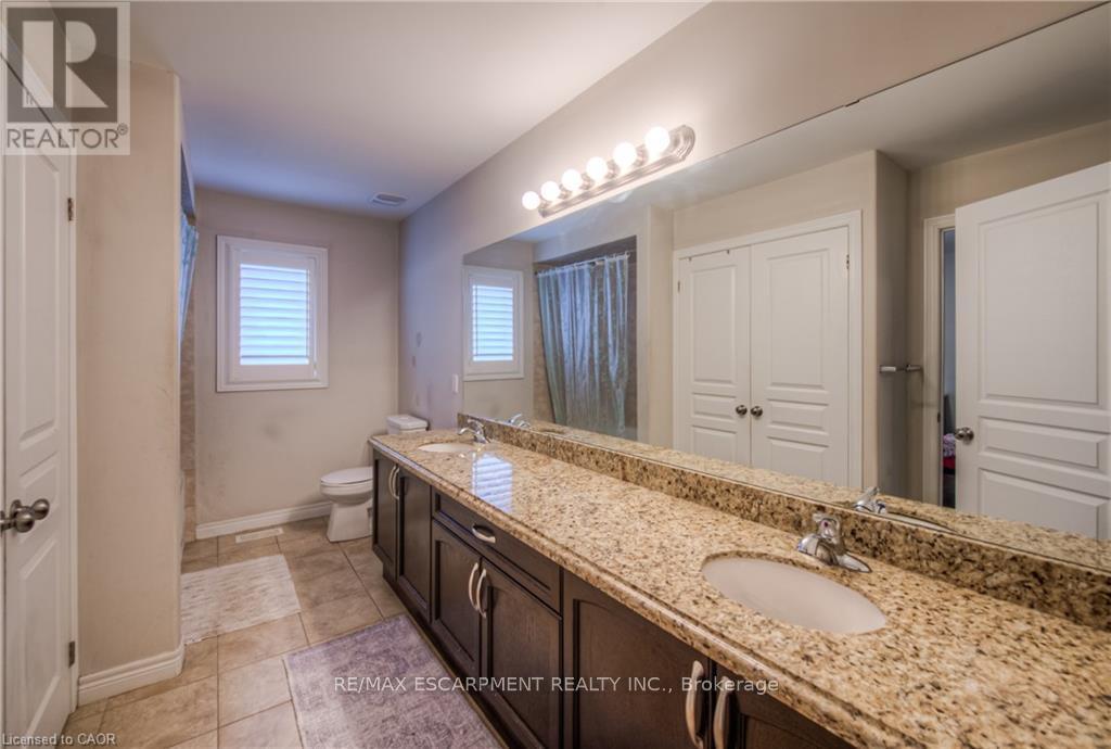 83 Boulder Crescent, Hamilton, Ontario  L0R 1P0 - Photo 33 - X12438806