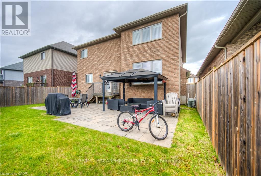 83 Boulder Crescent, Hamilton, Ontario  L0R 1P0 - Photo 39 - X12438806