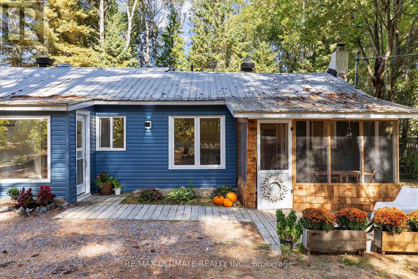 328 Muskoka Rd 10 Road, Huntsville, Ontario  P0B 1L0 - Photo 2 - X12438853