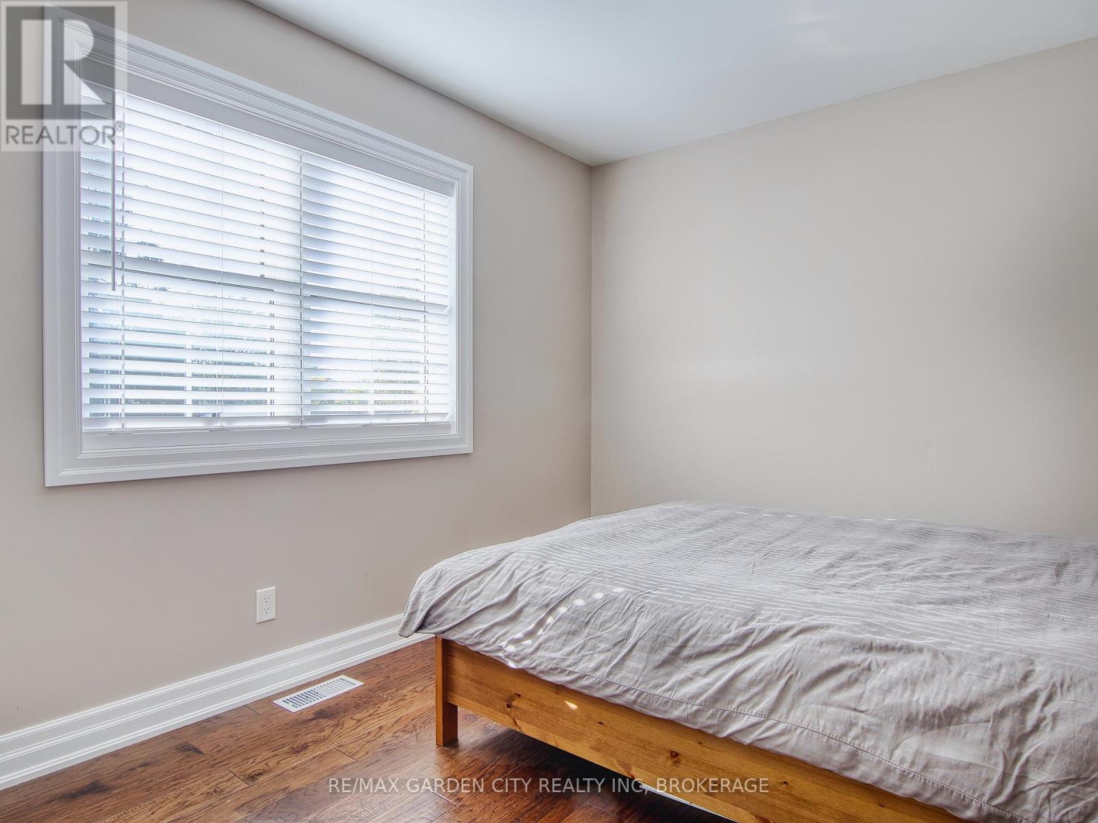 686 Lakeview Road, Fort Erie, Ontario  L2A 4X1 - Photo 30 - X12429189