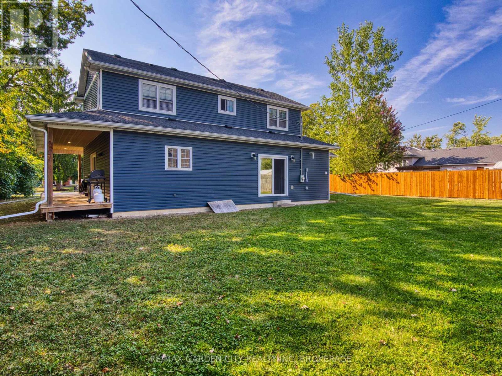 686 Lakeview Road, Fort Erie, Ontario  L2A 4X1 - Photo 43 - X12429189