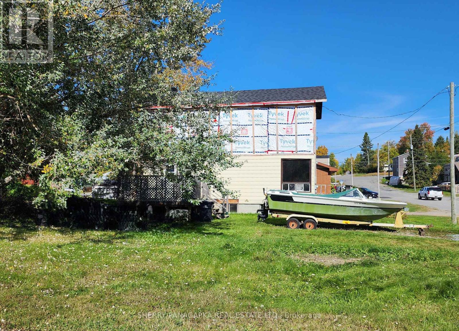 3 Brown Avenue, Kirkland Lake (Kl & Area), Ontario  P2N 1L1 - Photo 2 - T12438881