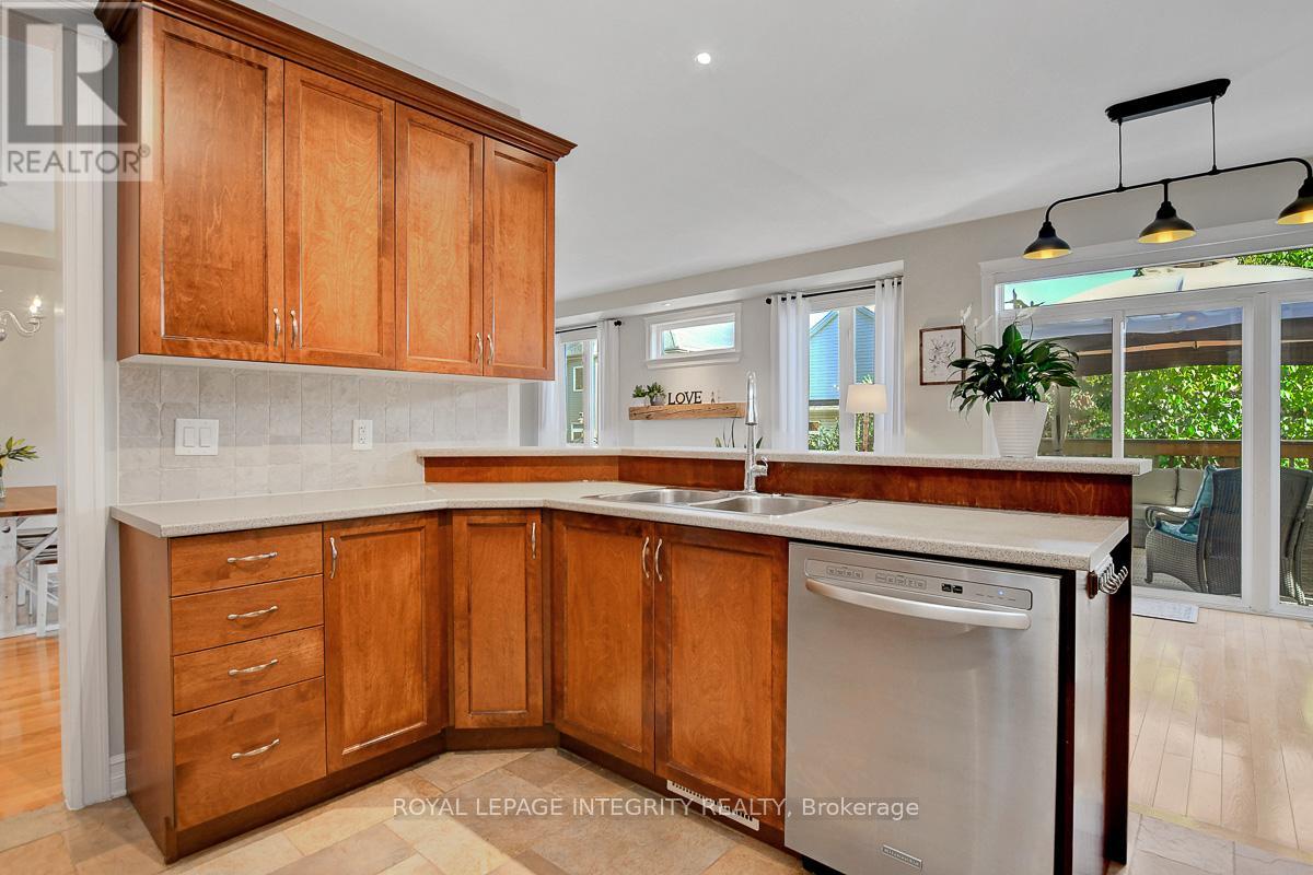 165 Saltspring Private, Ottawa, Ontario  K2M 0B1 - Photo 17 - X12438892