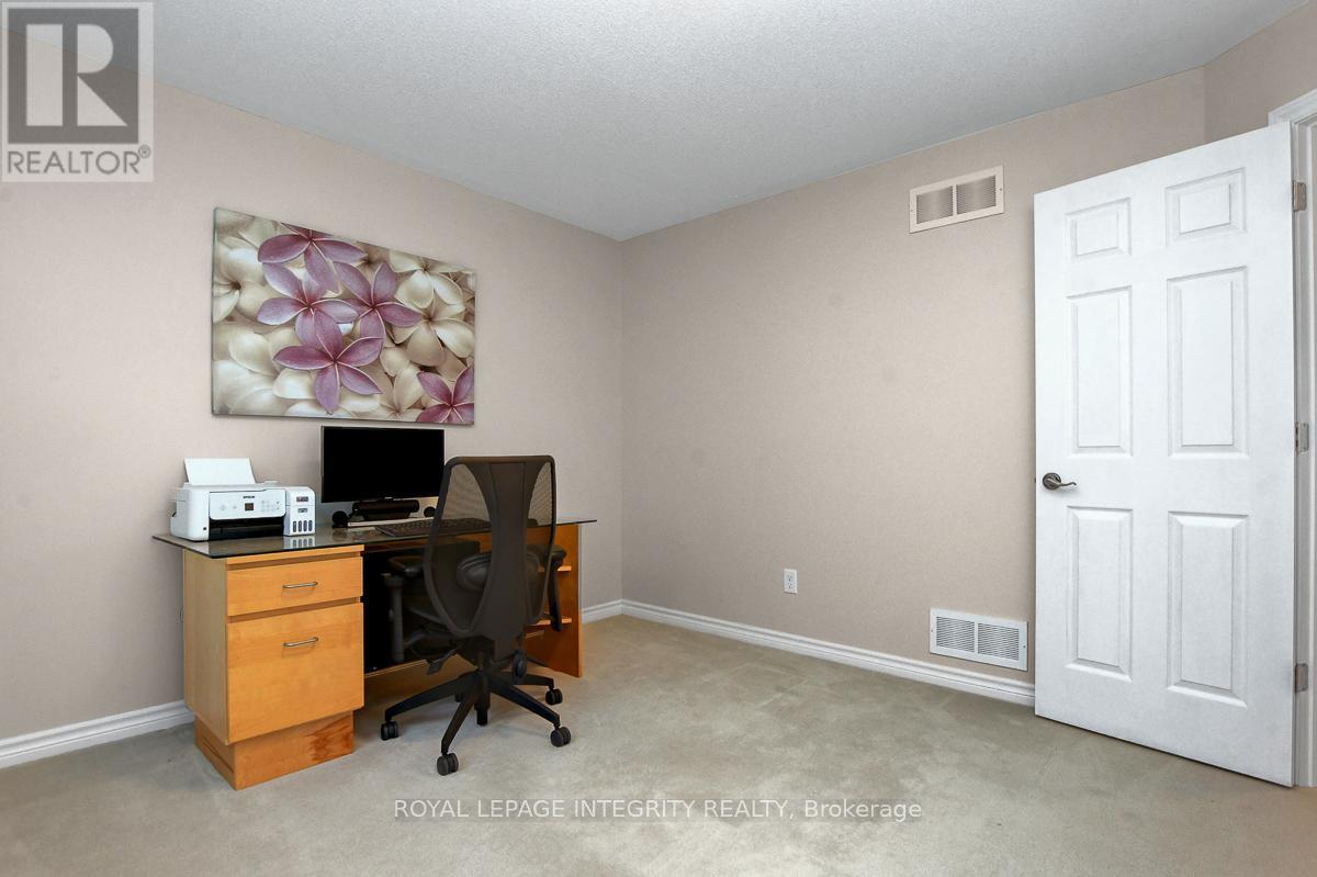 165 Saltspring Private, Ottawa, Ontario  K2M 0B1 - Photo 36 - X12438892