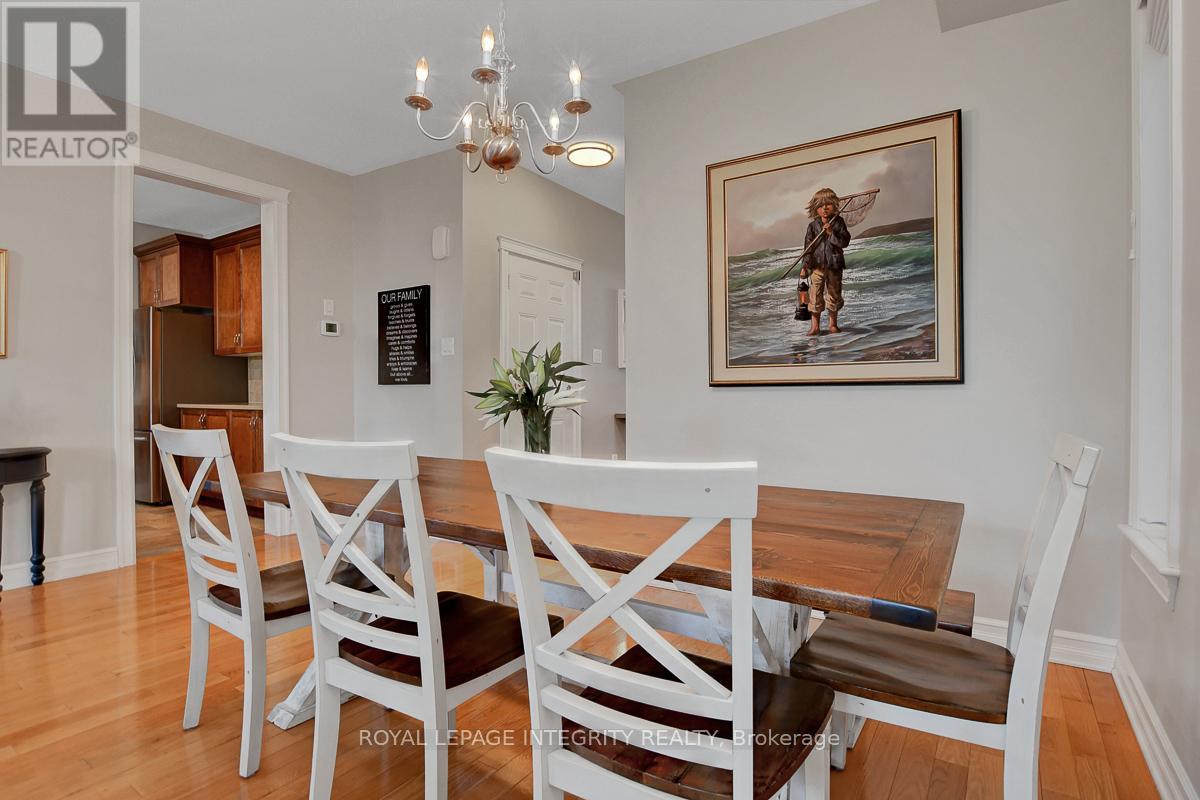 165 Saltspring Private, Ottawa, Ontario  K2M 0B1 - Photo 7 - X12438892