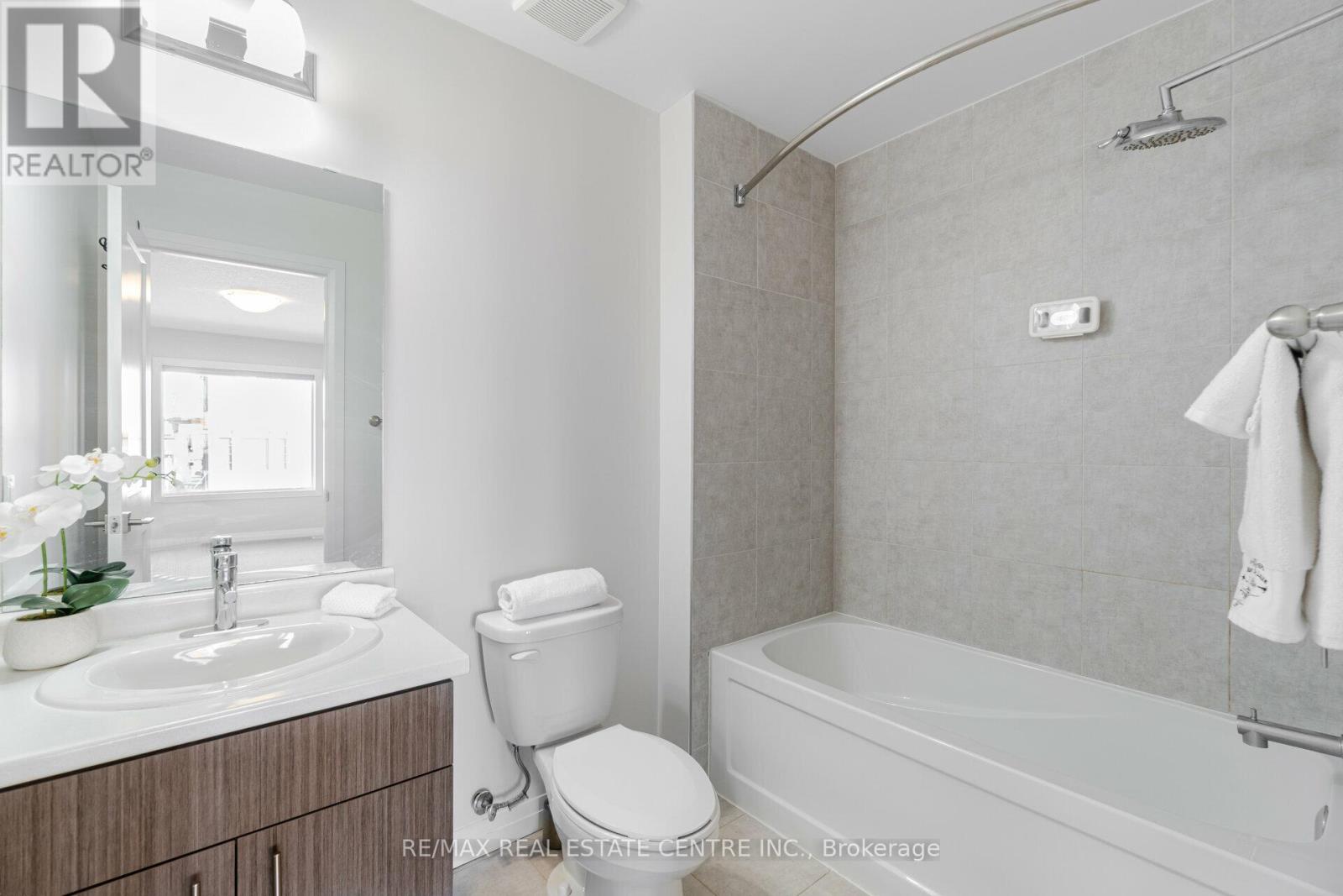 48 - 30 Times Square Boulevard, Hamilton, Ontario  L8J 0L8 - Photo 15 - X12433150