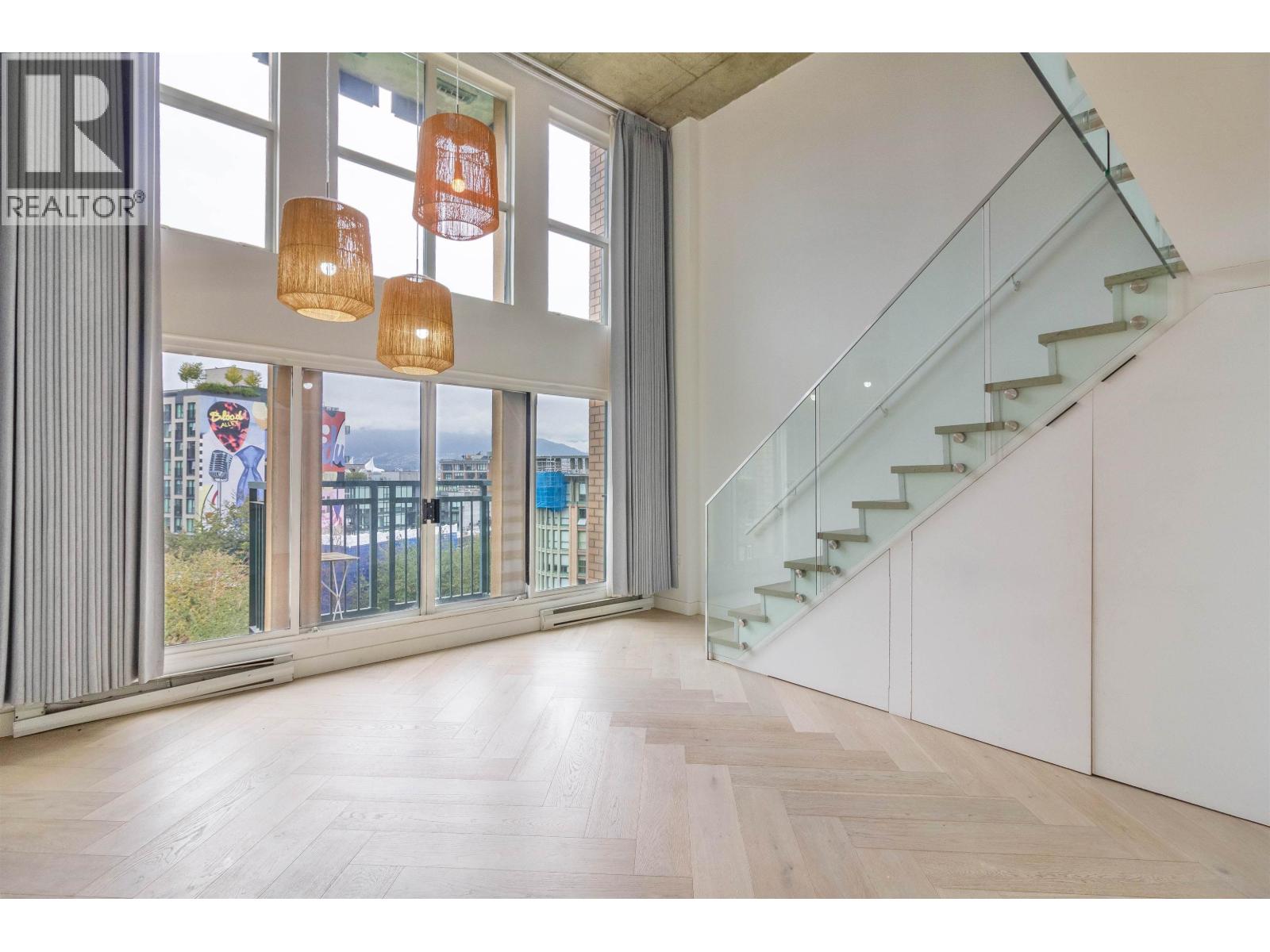 602 22 E Cordova Street, Vancouver, British Columbia  V6A 4G8 - Photo 2 - R3054352