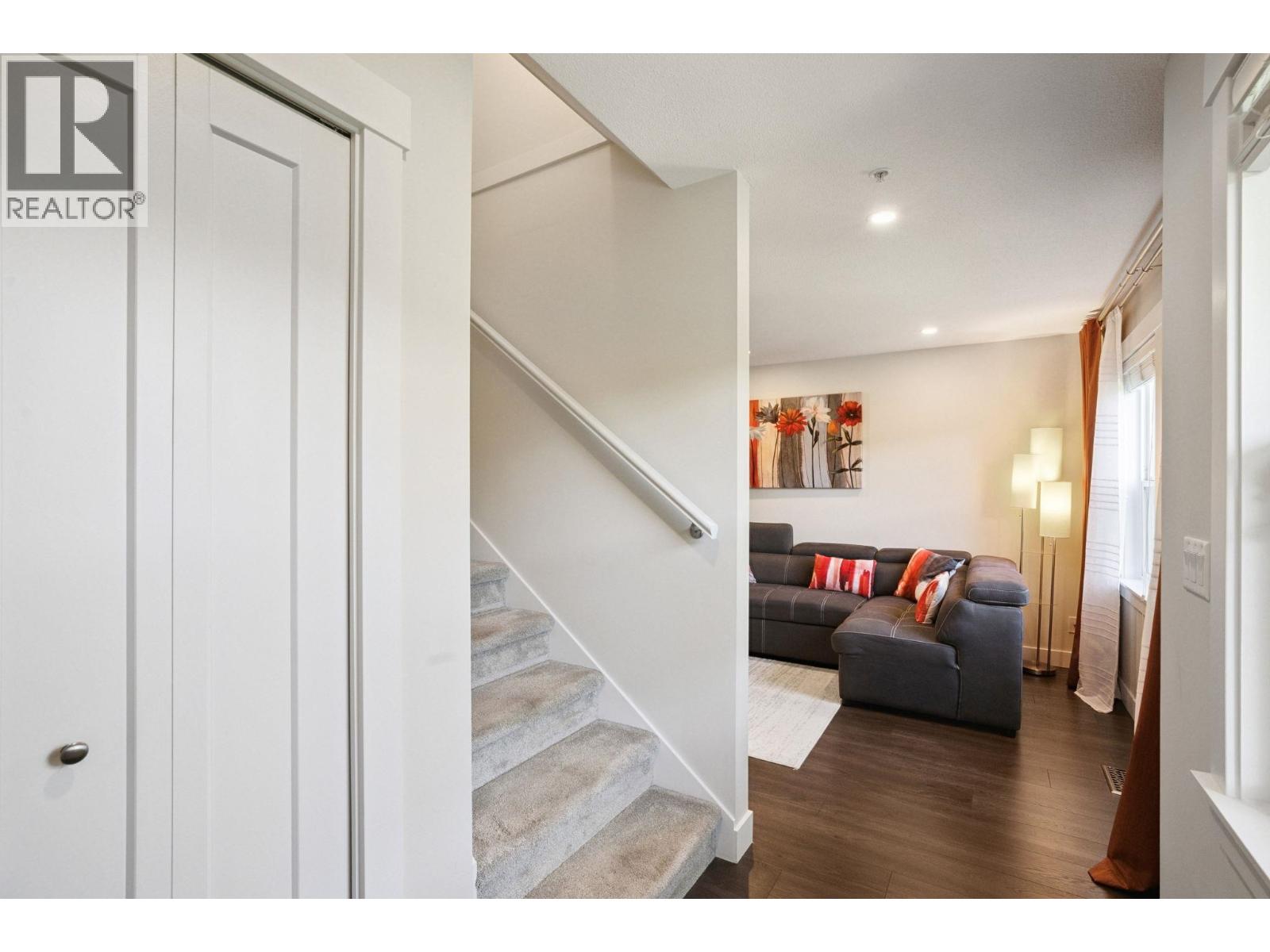 34 1260 Riverside Drive, Port Coquitlam, British Columbia  V3B 8C7 - Photo 2 - R3054368
