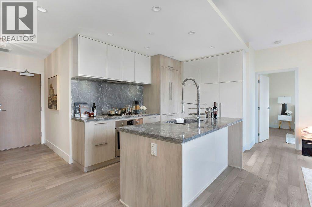 2801 680 Seylynn Crescent, North Vancouver, British Columbia  V7J 0B5 - Photo 4 - R3054374