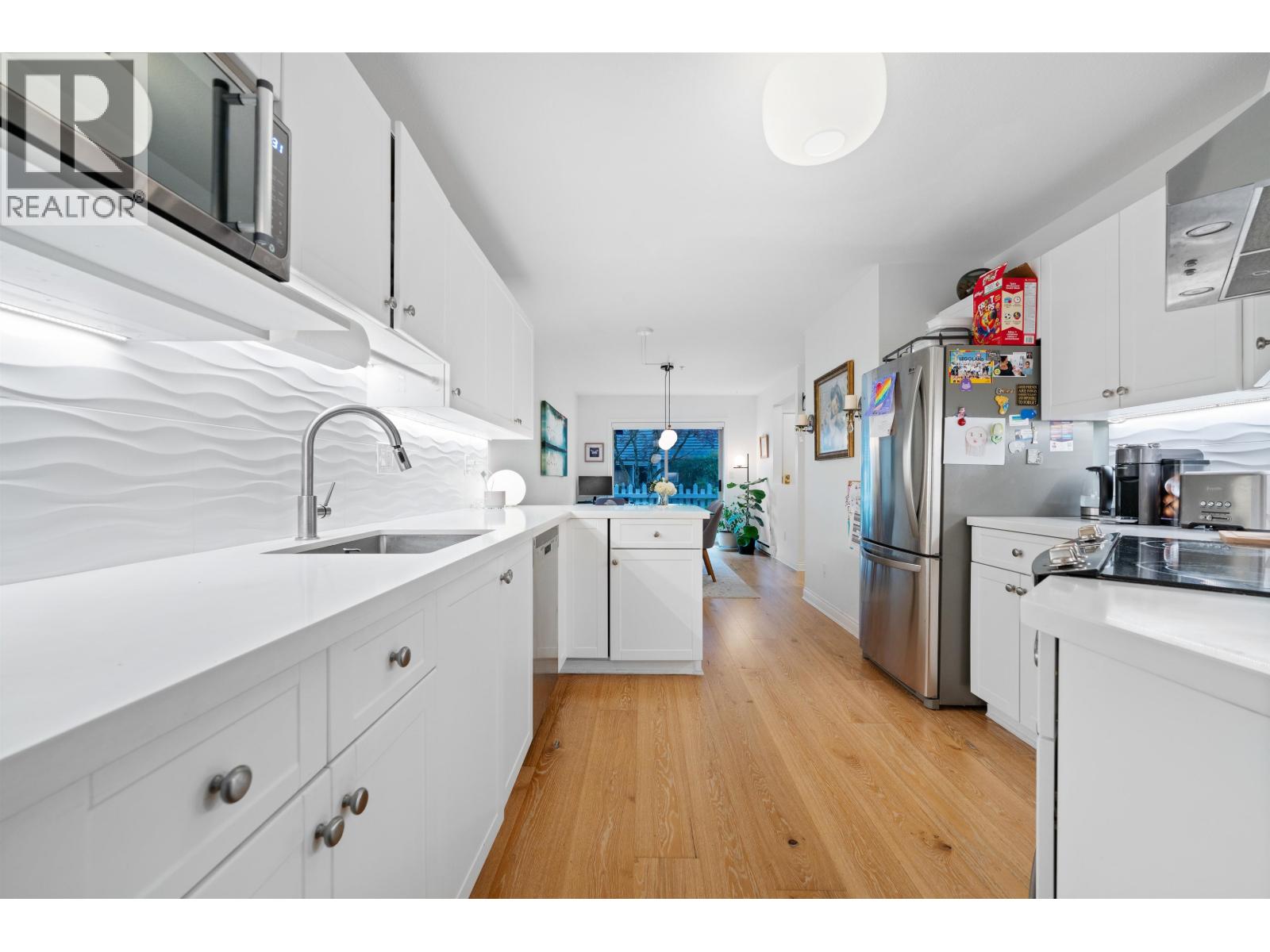10 222 E 5th Street, North Vancouver, British Columbia  V7L 1L7 - Photo 11 - R3054401