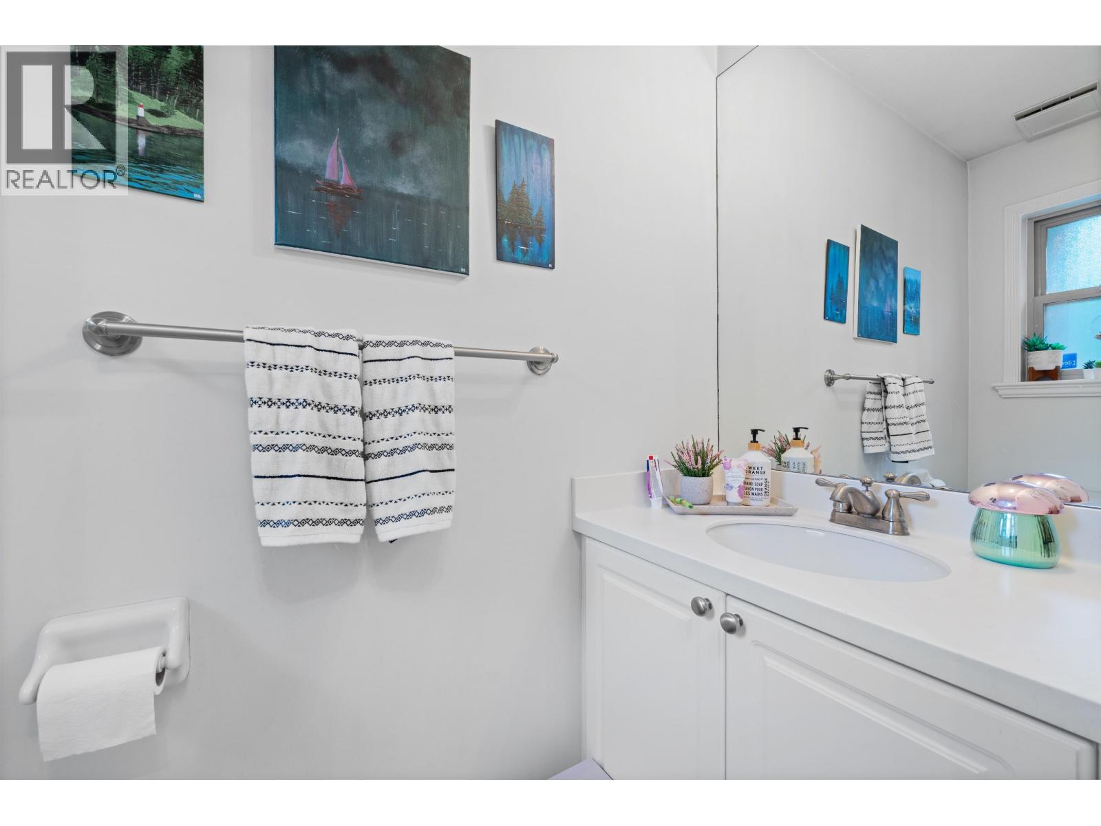 10 222 E 5th Street, North Vancouver, British Columbia  V7L 1L7 - Photo 12 - R3054401