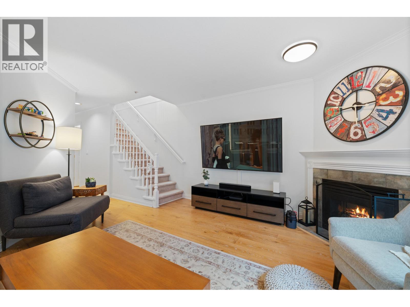 10 222 E 5th Street, North Vancouver, British Columbia  V7L 1L7 - Photo 16 - R3054401