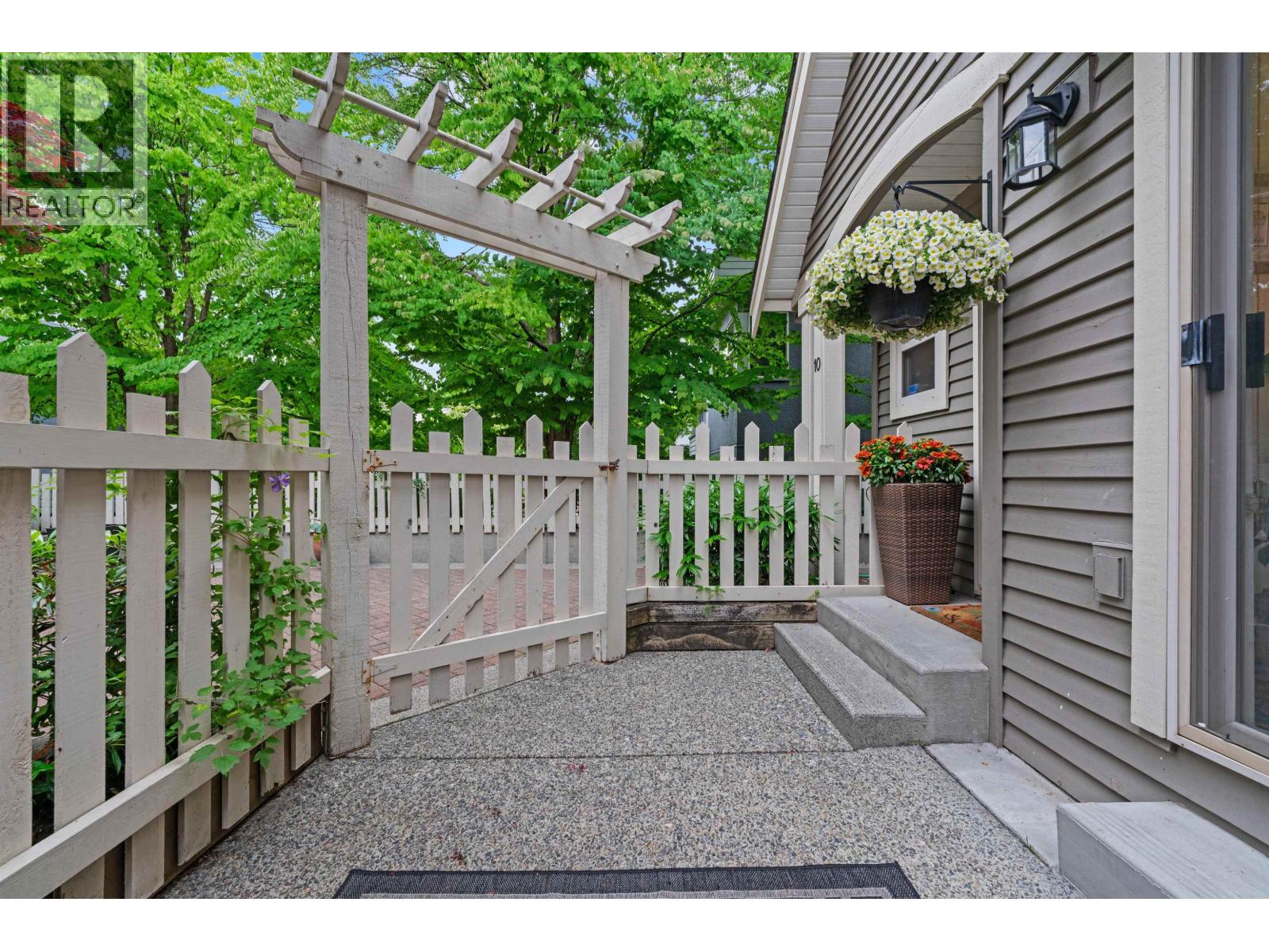 10 222 E 5th Street, North Vancouver, British Columbia  V7L 1L7 - Photo 35 - R3054401