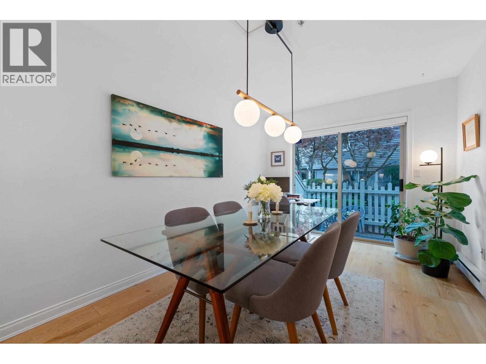 10 222 E 5th Street, North Vancouver, British Columbia  V7L 1L7 - Photo 5 - R3054401