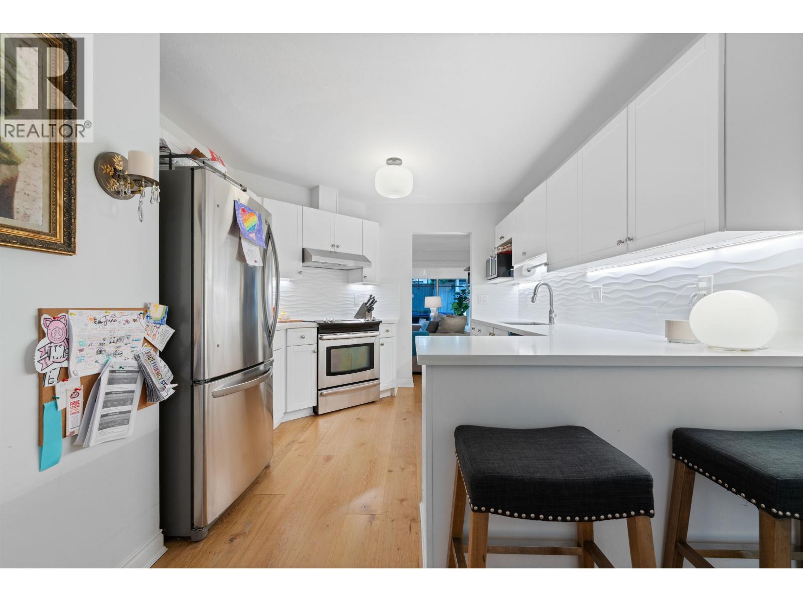 10 222 E 5th Street, North Vancouver, British Columbia  V7L 1L7 - Photo 9 - R3054401