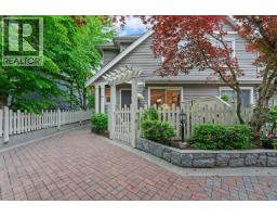 10 222 E 5th Street, North Vancouver, Ca